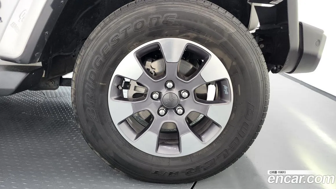 Jeep Wrangler 2021 из KR, фото 5