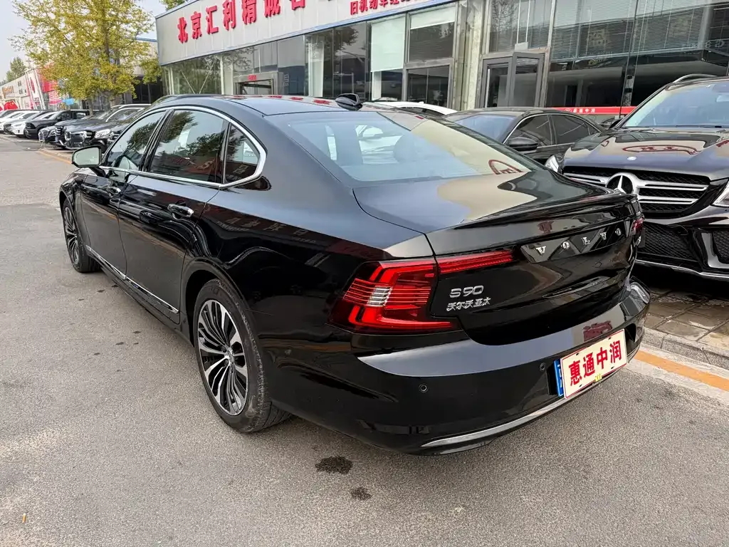 Volvo S90 2022 из CN, фото 2