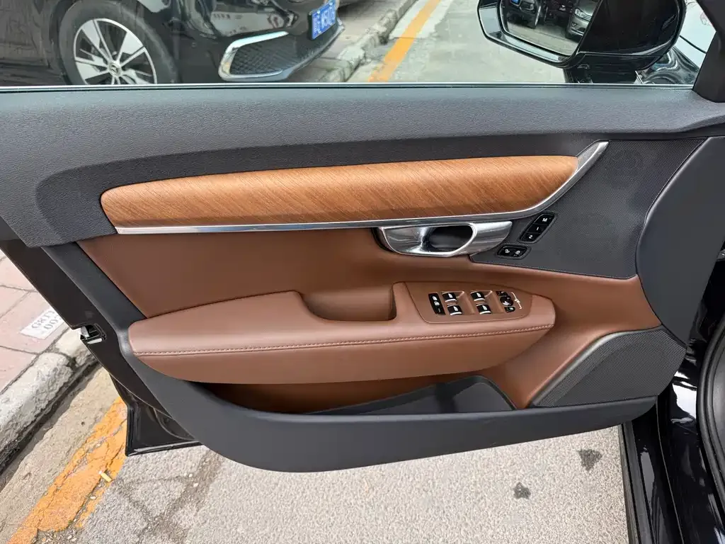 Volvo S90 2022 из CN, фото 7