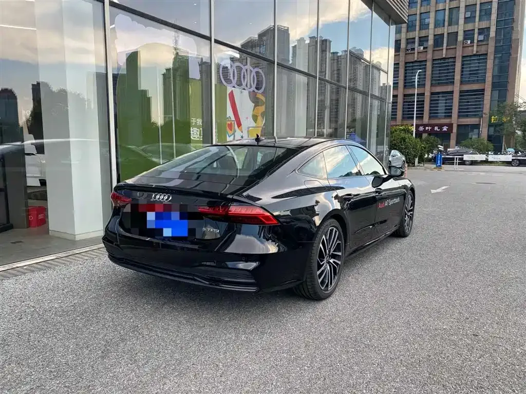 Audi A7 2024 из CN, фото 3