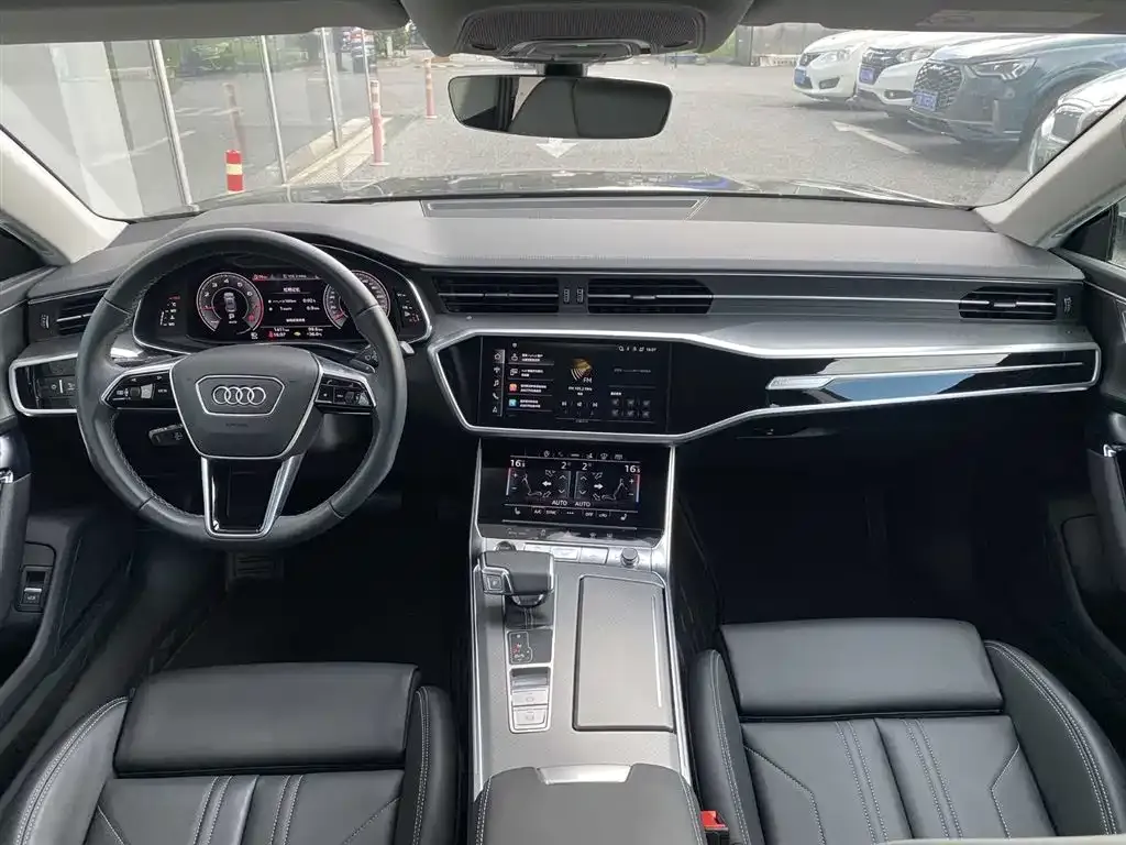 Audi A7 2024 из CN, фото 4