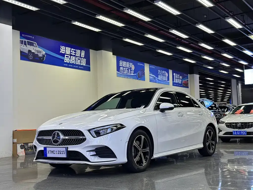 Mercedes-Benz A-Class 2023 из CN, фото 1
