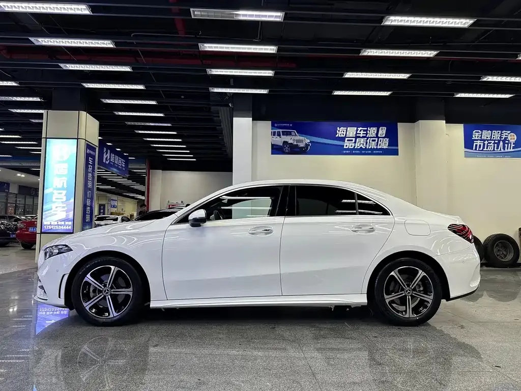 Mercedes-Benz A-Class 2023 из CN, фото 4