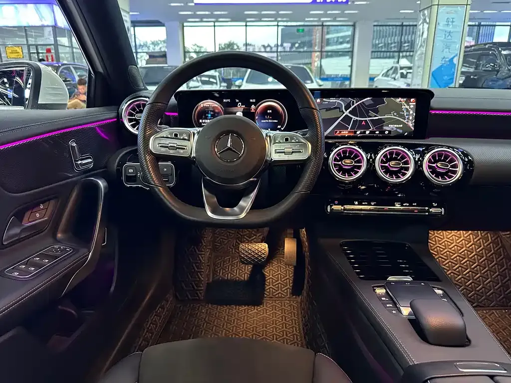 Mercedes-Benz A-Class 2023 из CN, фото 8