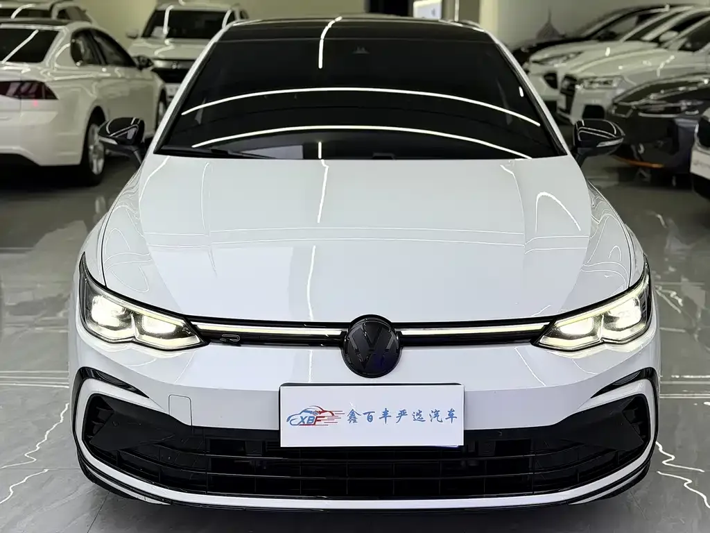 Volkswagen Golf 2022 из CN, фото 2