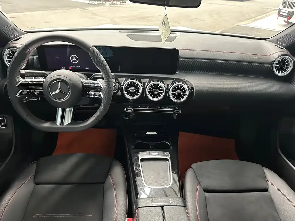 Mercedes-Benz A-Class 2025 из CN, фото 8