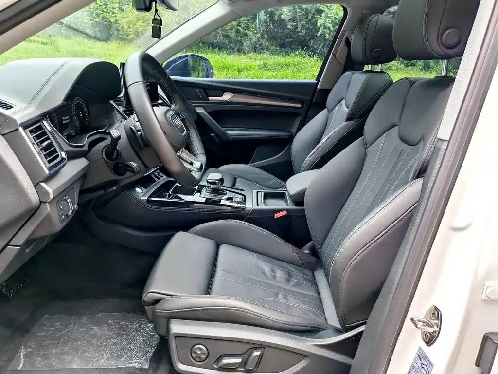 Audi Q5L 2023 из CN, фото 5