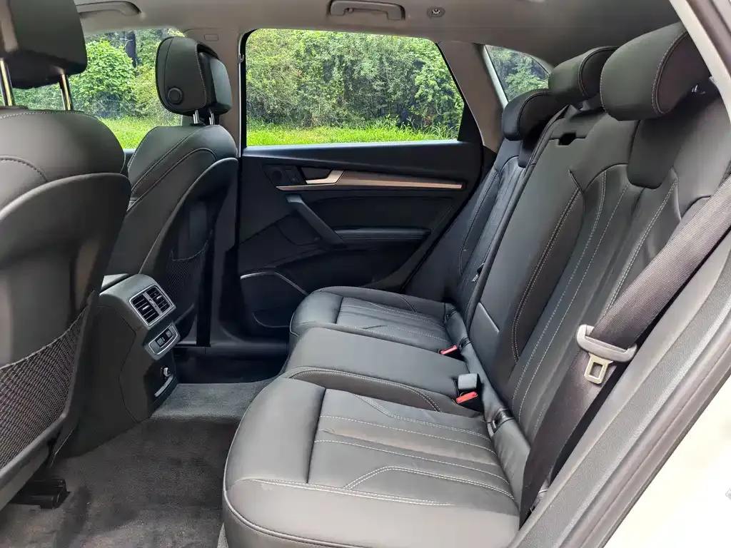 Audi Q5L 2023 из CN, фото 6