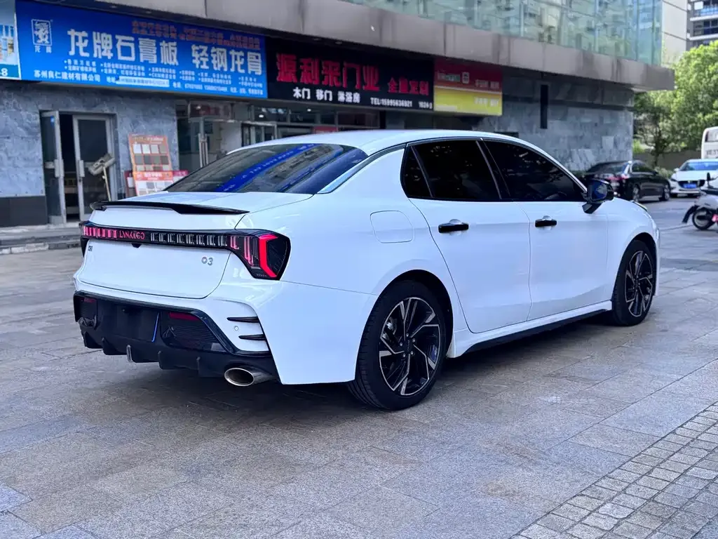 Lynk & Co 03 2023 из CN, фото 4