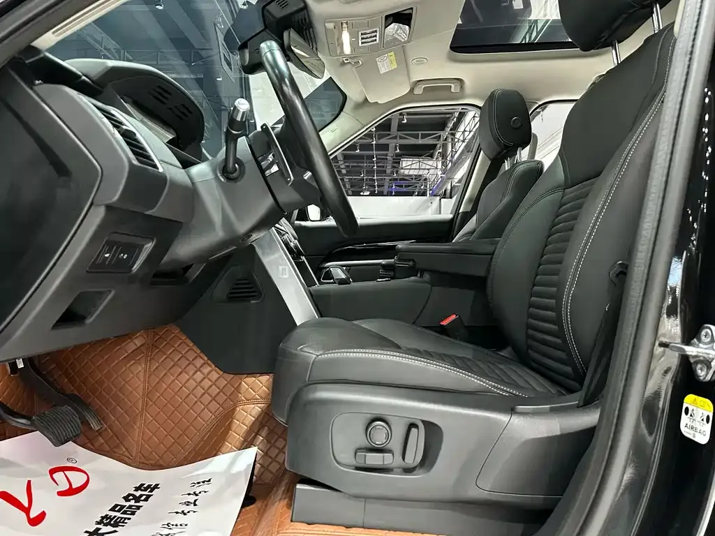 Land Rover Discovery 2022 из CN, фото 4
