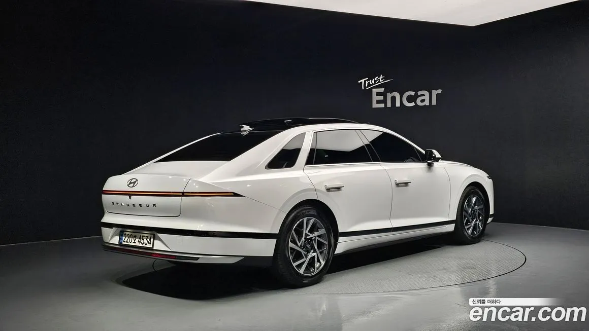 Hyundai Grandeur 2023 из KR, фото 2