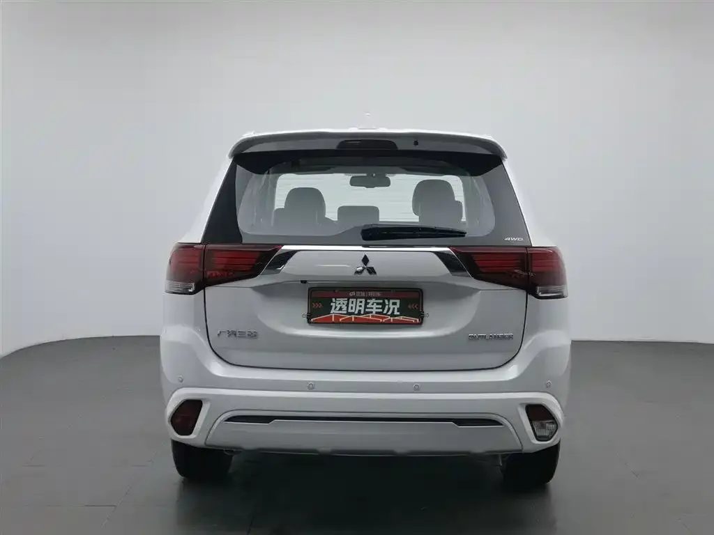Mitsubishi Outlander 2021 из CN, фото 4