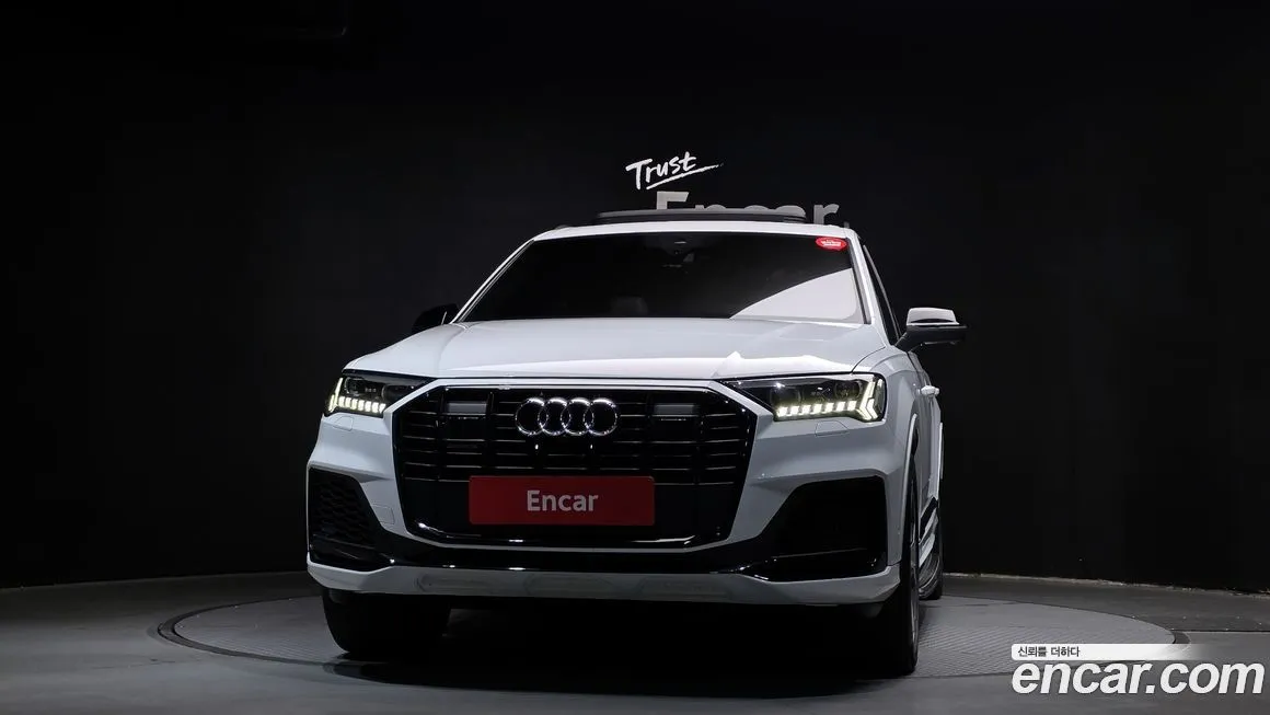 Audi Q7 2023 из KR, фото 3