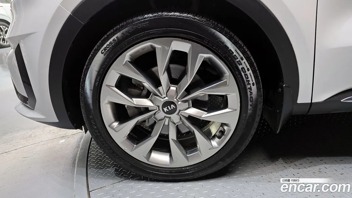Kia Sorento — фото 5