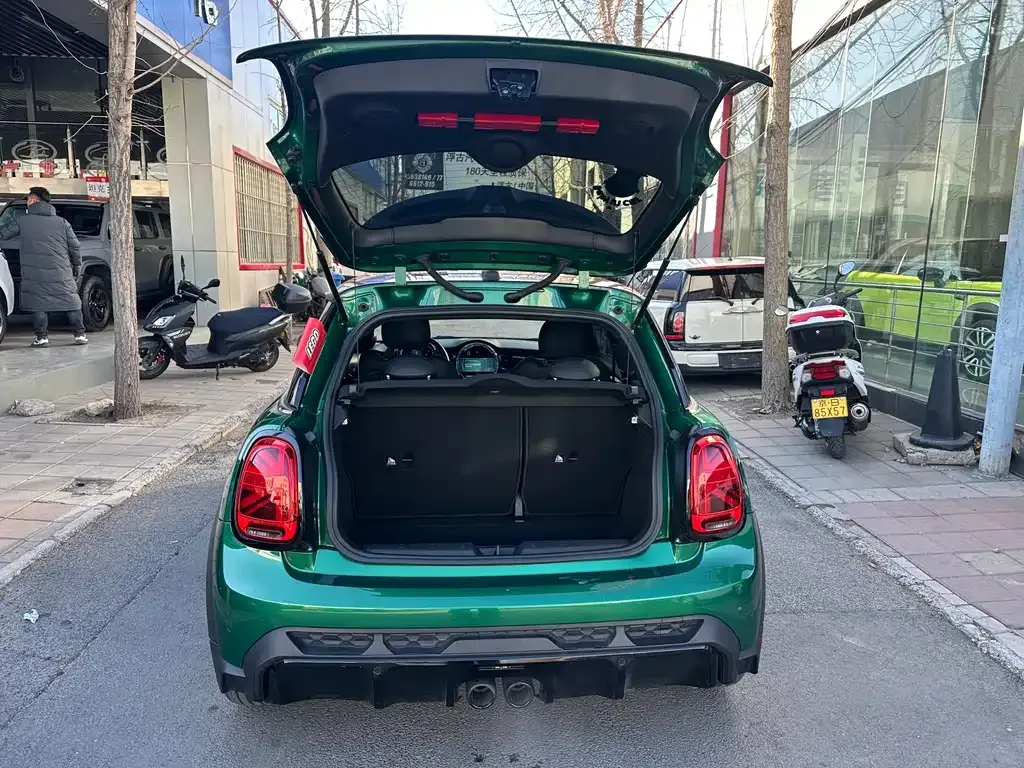 MINI Cooper (3-door) 2023 из CN, фото 9