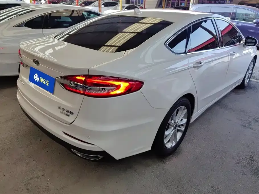 Ford Mondeo 2021 из CN, фото 3