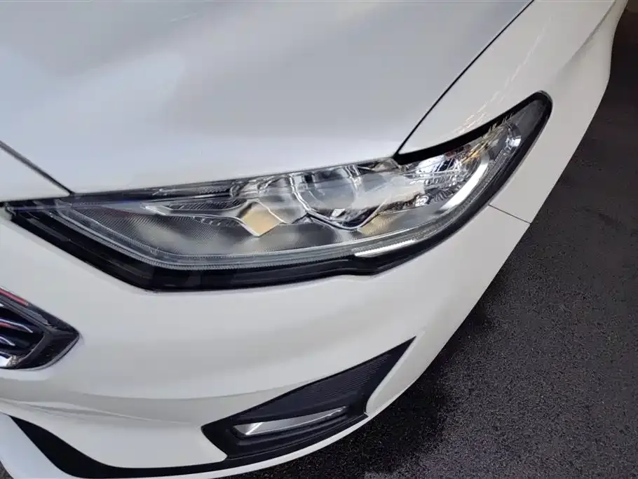Ford Mondeo 2021 из CN, фото 5