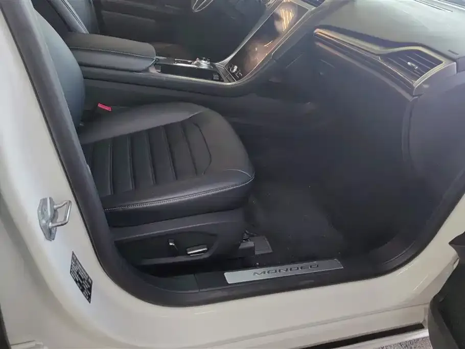 Ford Mondeo 2021 из CN, фото 8