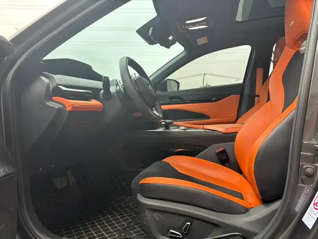 Changan UNI-V 2023 из CN, фото 9