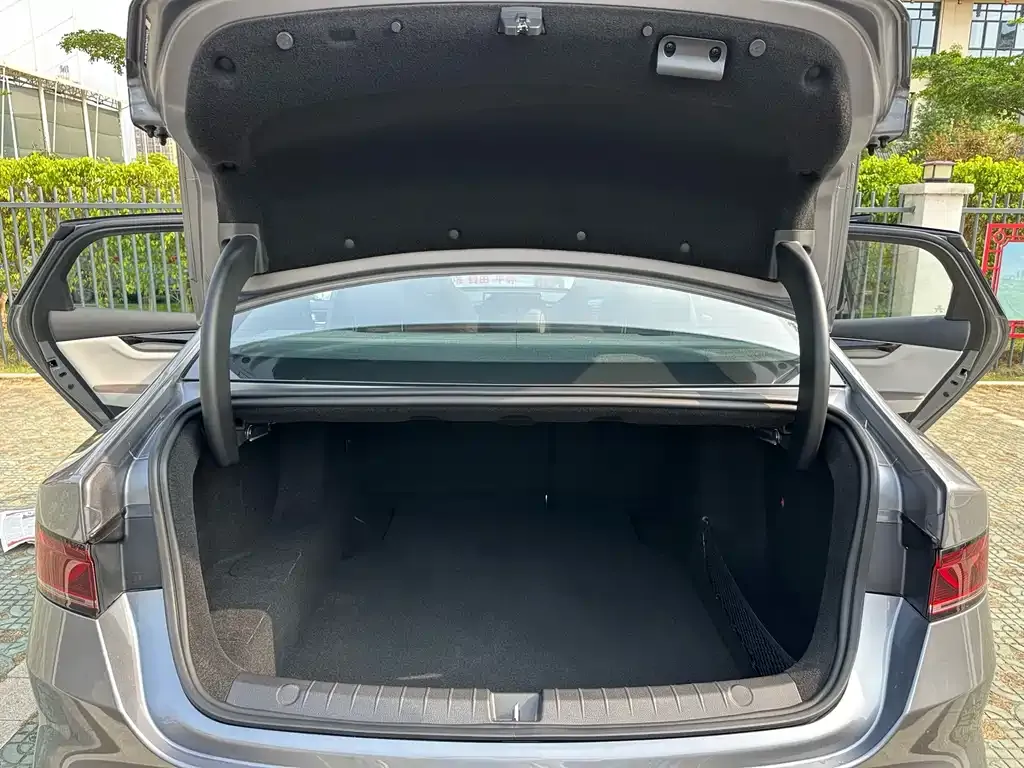 BYD Qin PLUS 2024 из CN, фото 10