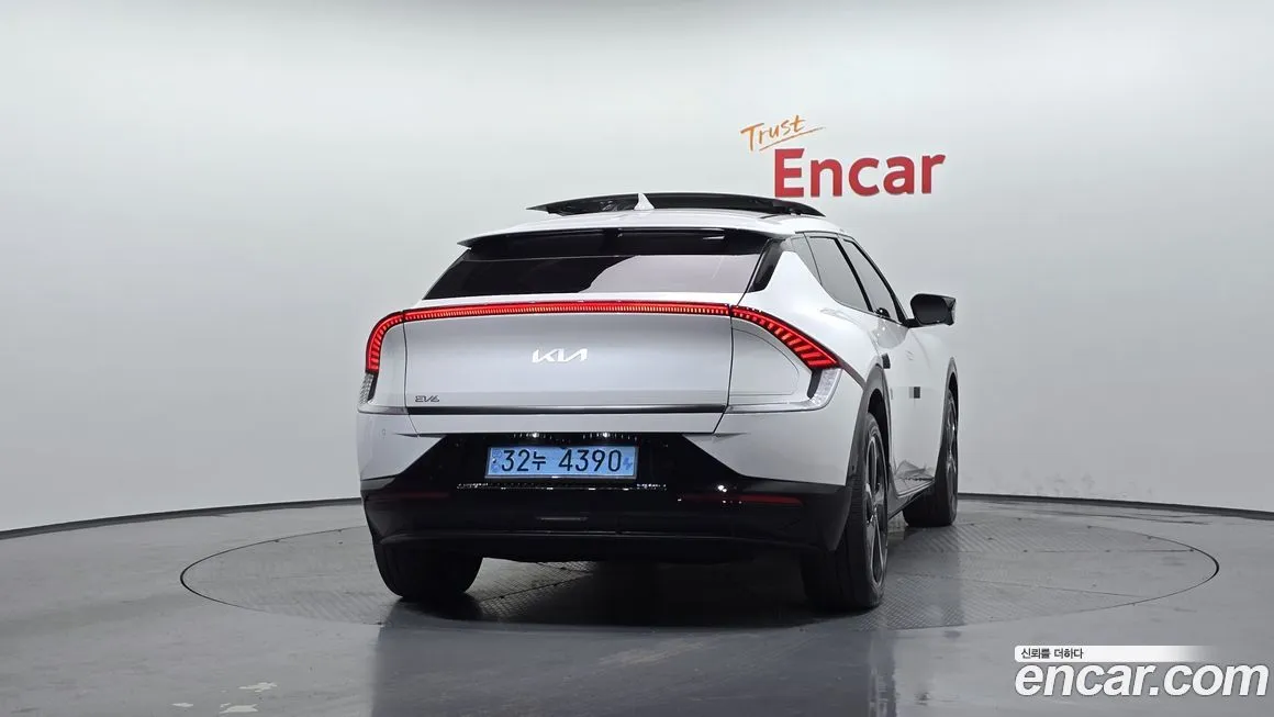 Kia EV6 2023 из KR, фото 4
