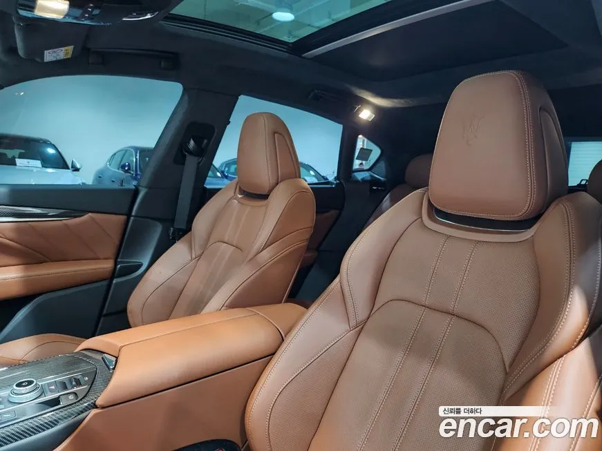 Maserati Levante 2023 из KR, фото 10