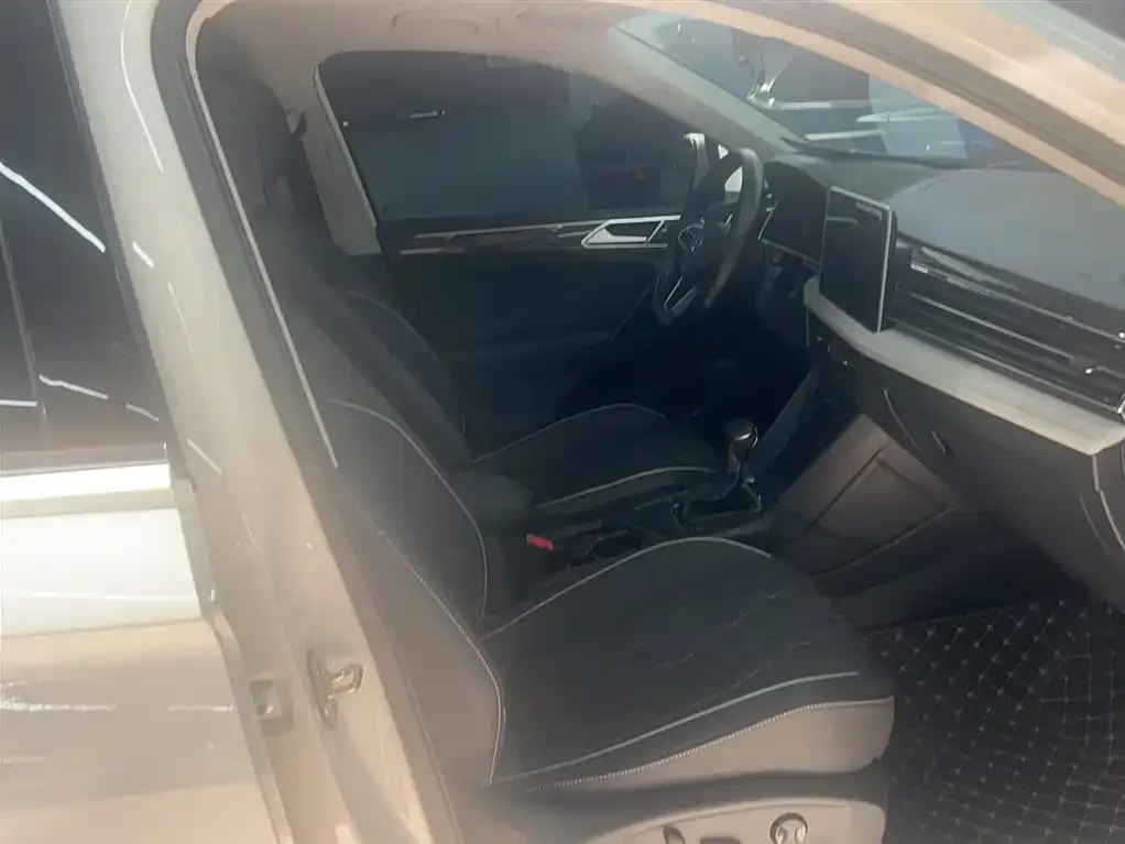 Volkswagen Tiguan L 2022 из CN, фото 3
