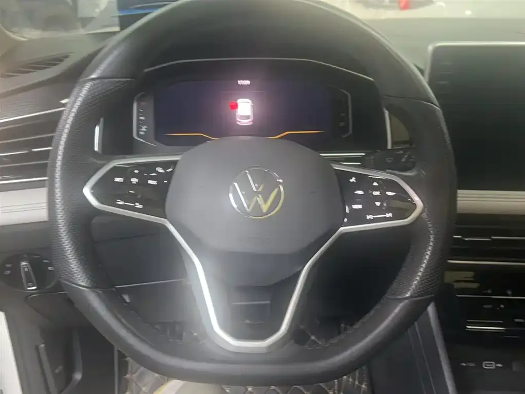 Volkswagen Tiguan L 2022 из CN, фото 4