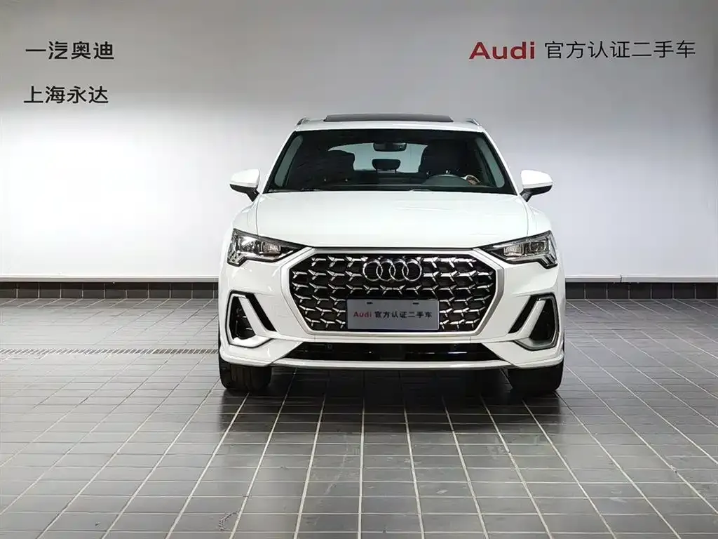 Audi Q3 2024 из CN, фото 2