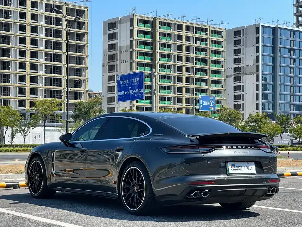 Porsche Panamera Hybrid 2022 из CN, фото 5