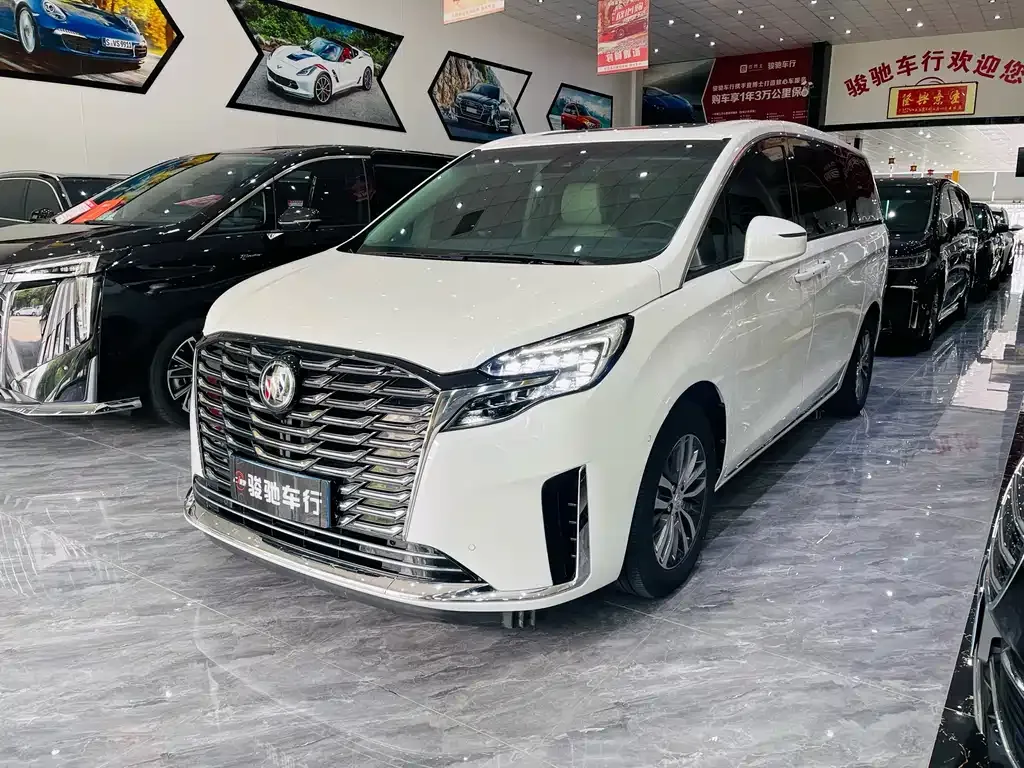 Buick GL8 2023 из CN, фото 1