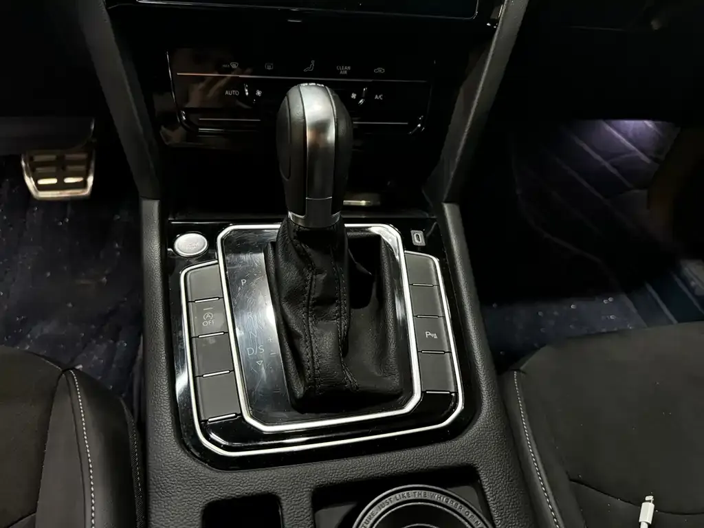 Volkswagen CC 2025 из CN, фото 10