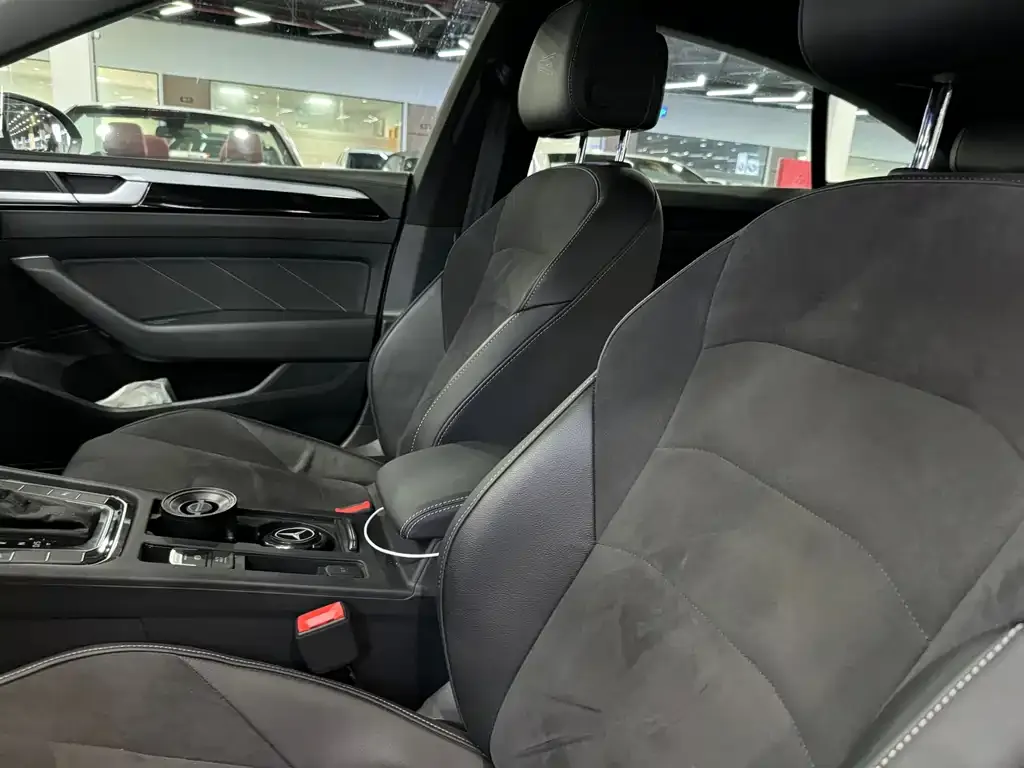 Volkswagen CC 2025 из CN, фото 6