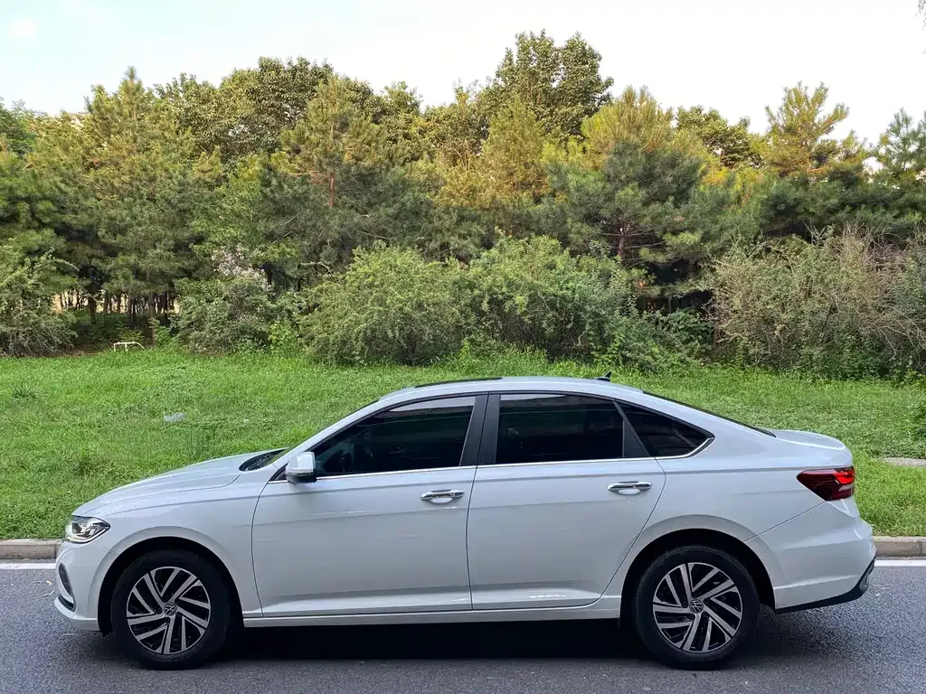 Volkswagen Lavida 2023 из CN, фото 3