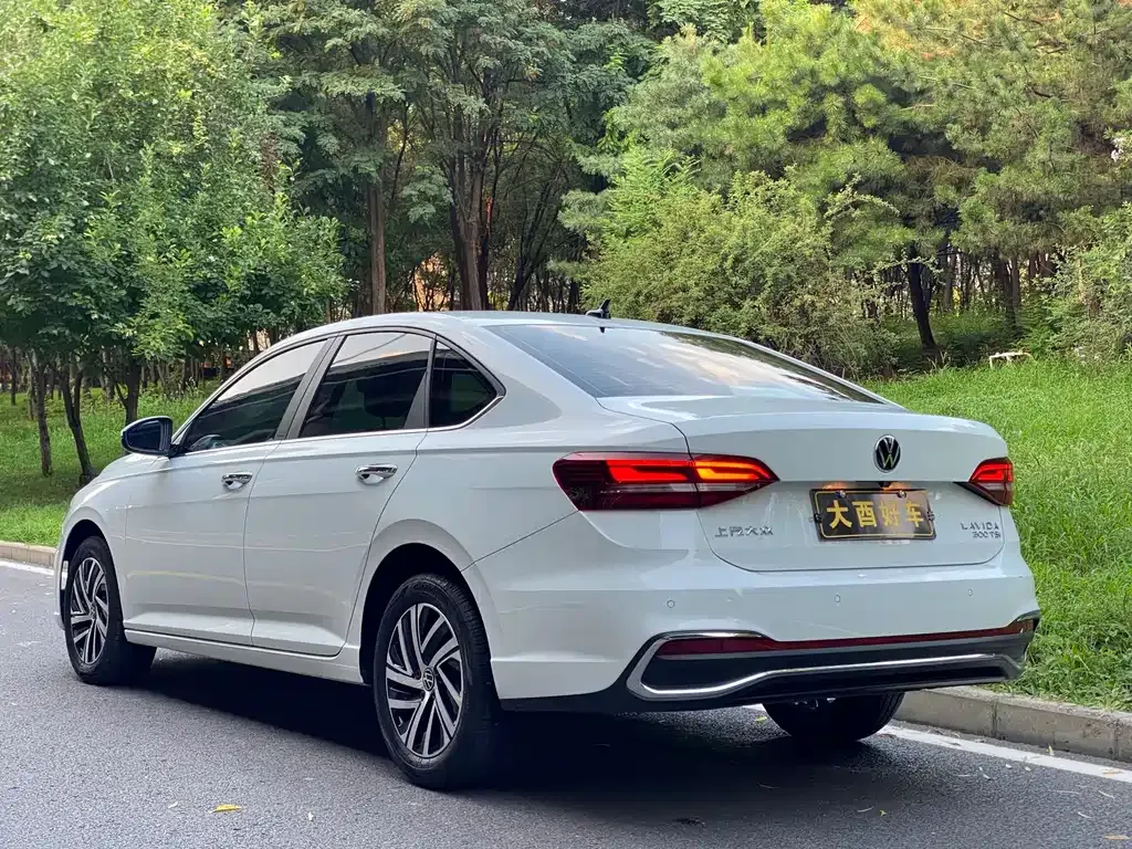 Volkswagen Lavida 2023 из CN, фото 8