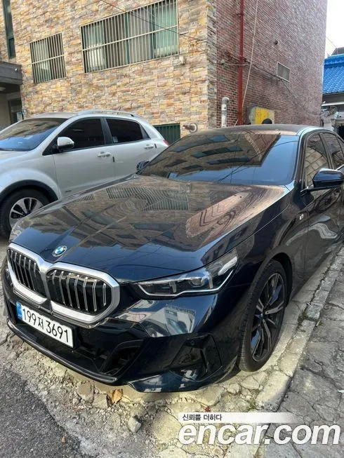 BMW 5-Series 2025 из KR, фото 1