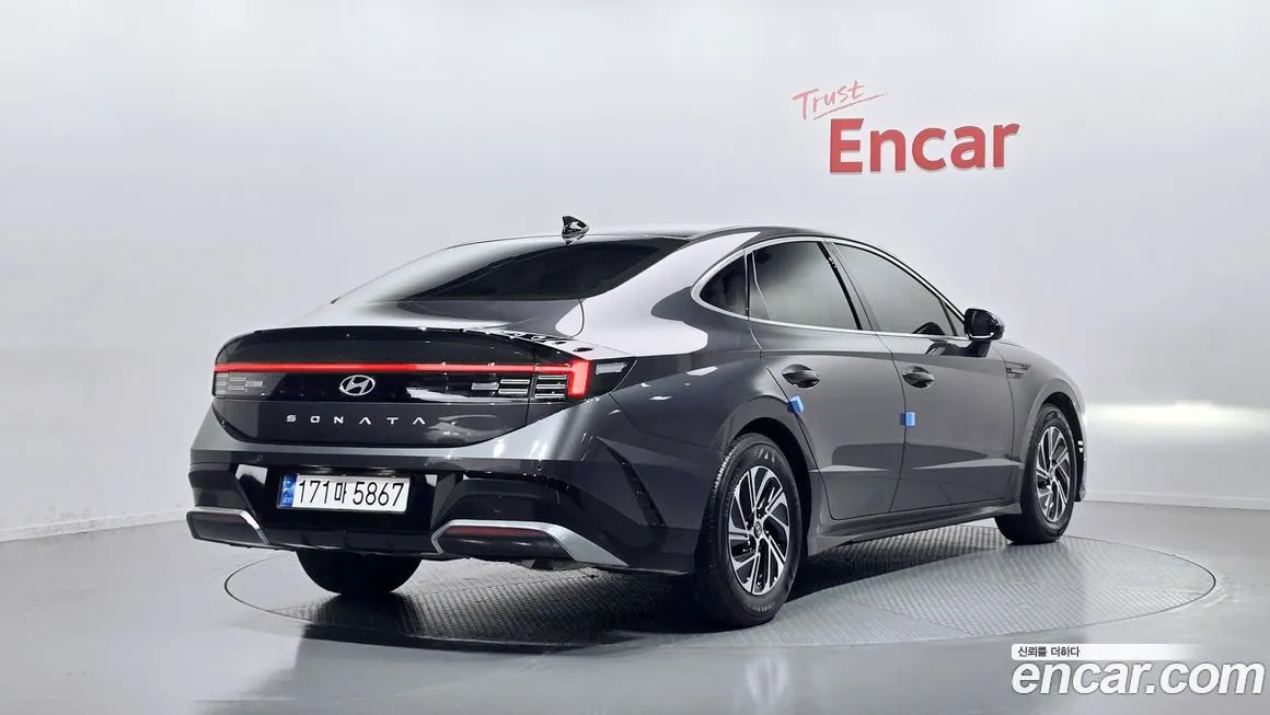 Hyundai Sonata 2024 из KR, фото 2