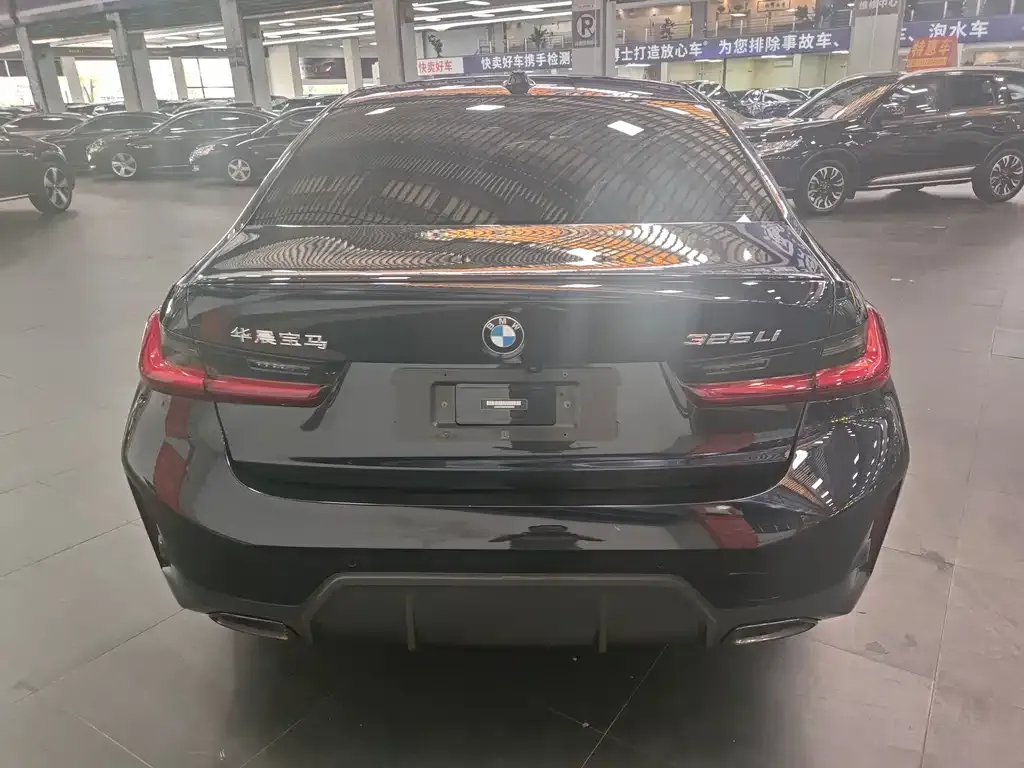 BMW 3 Series 2023 из CN, фото 8