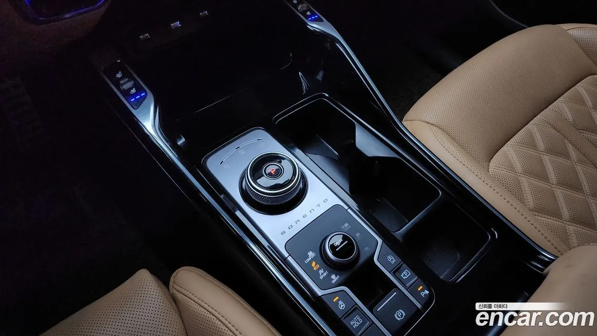 Kia Sorento — фото 9