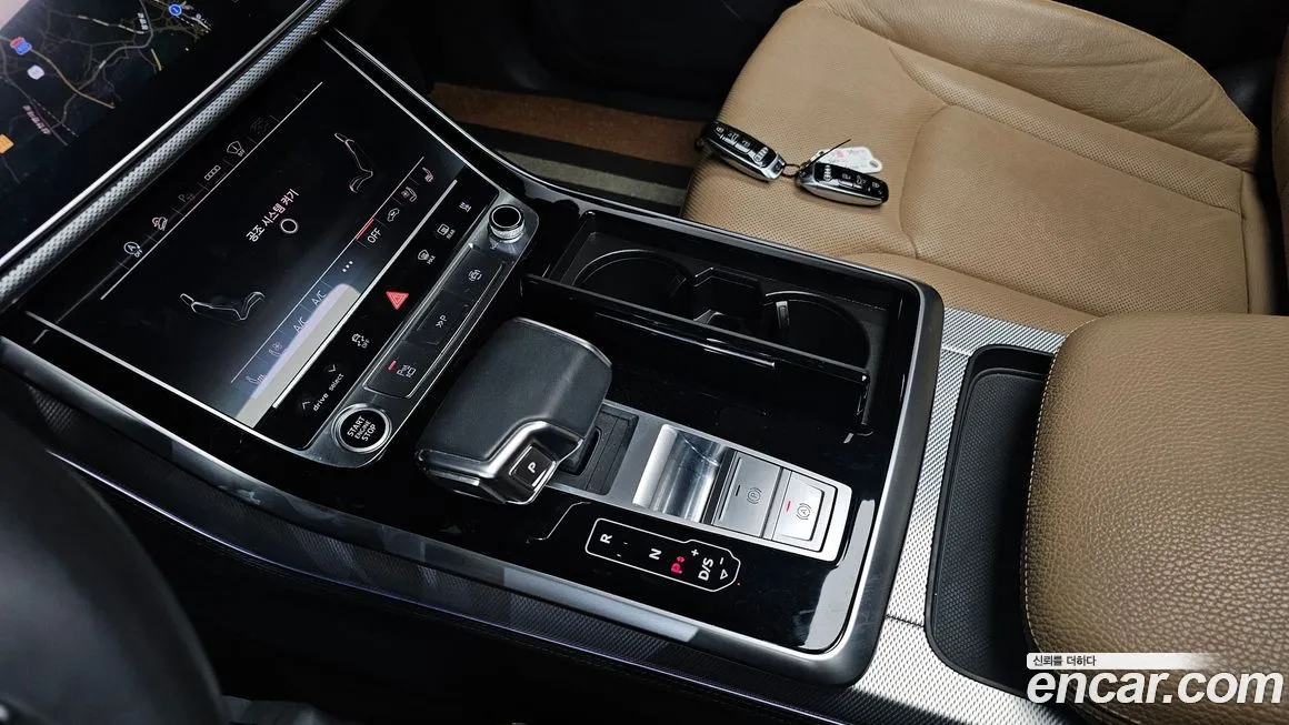 Audi Q8 2021 из KR, фото 9