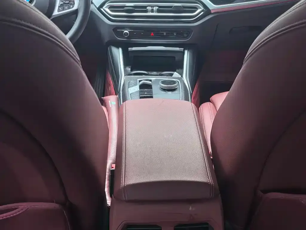 BMW 3 Series 2024 из CN, фото 9