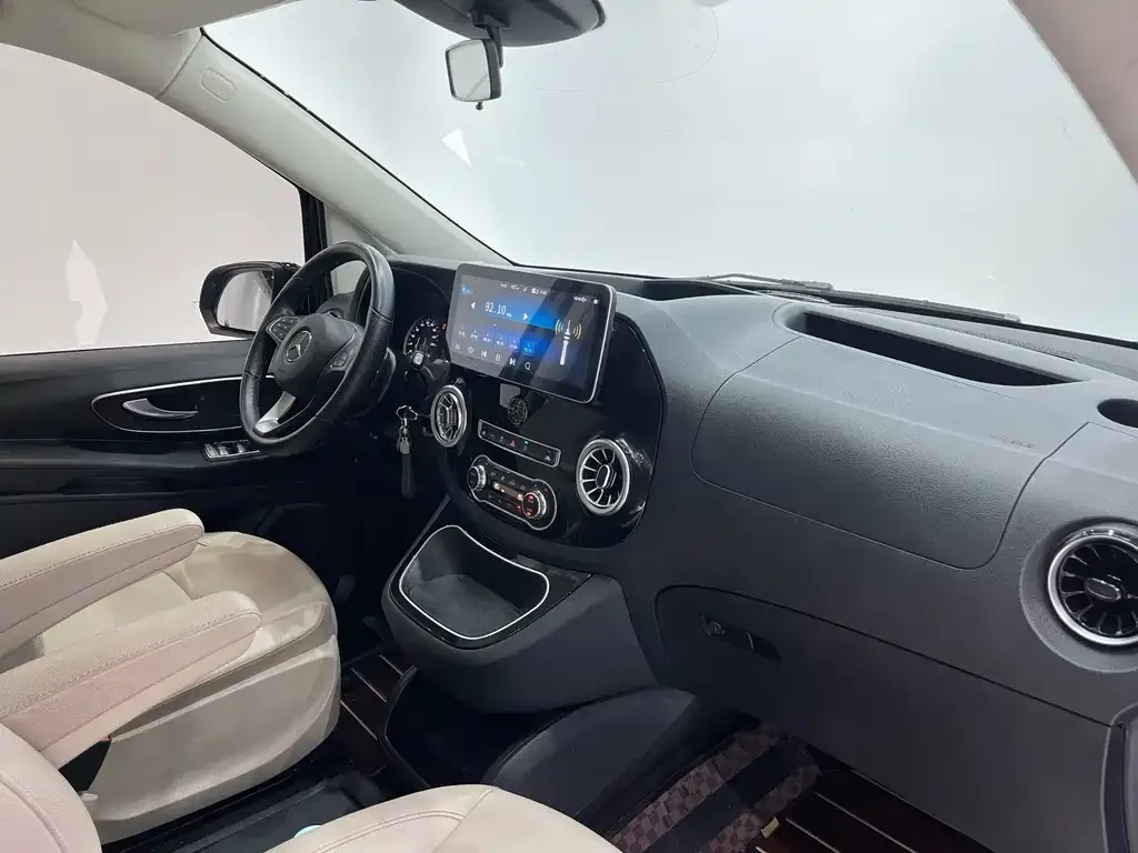 Mercedes-Benz Vito 2021 из CN, фото 8