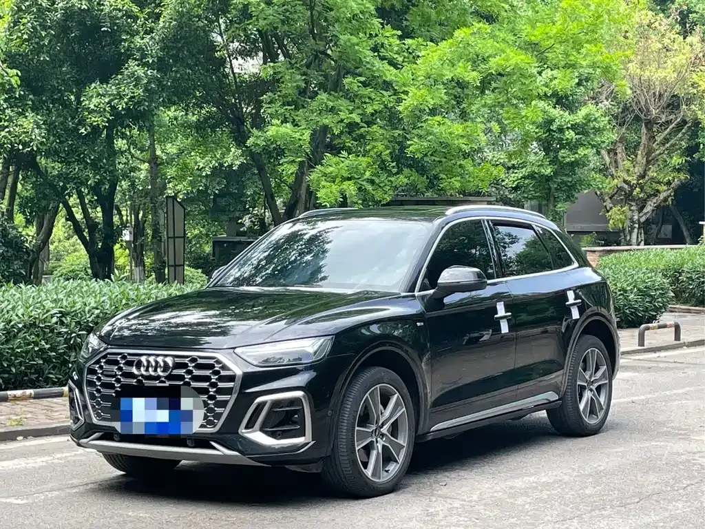 Audi Q5L 2022 из CN, фото 1