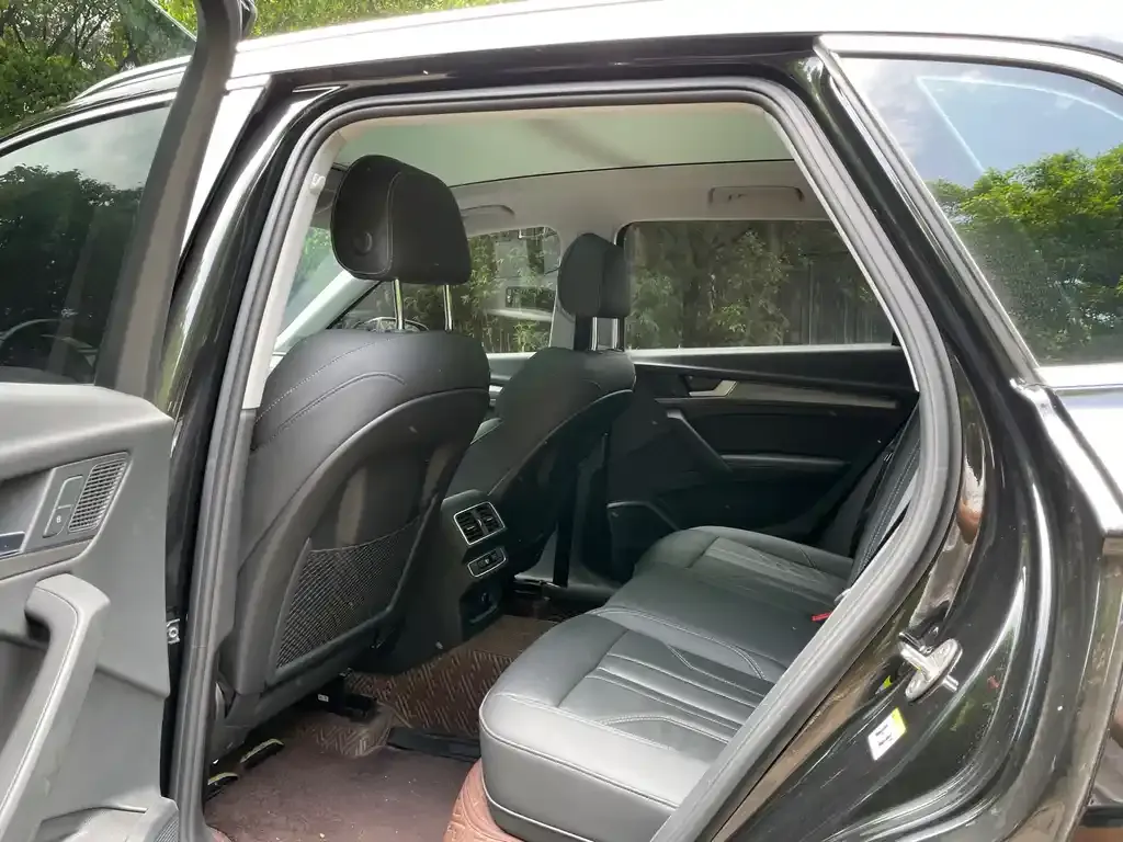 Audi Q5L 2022 из CN, фото 9