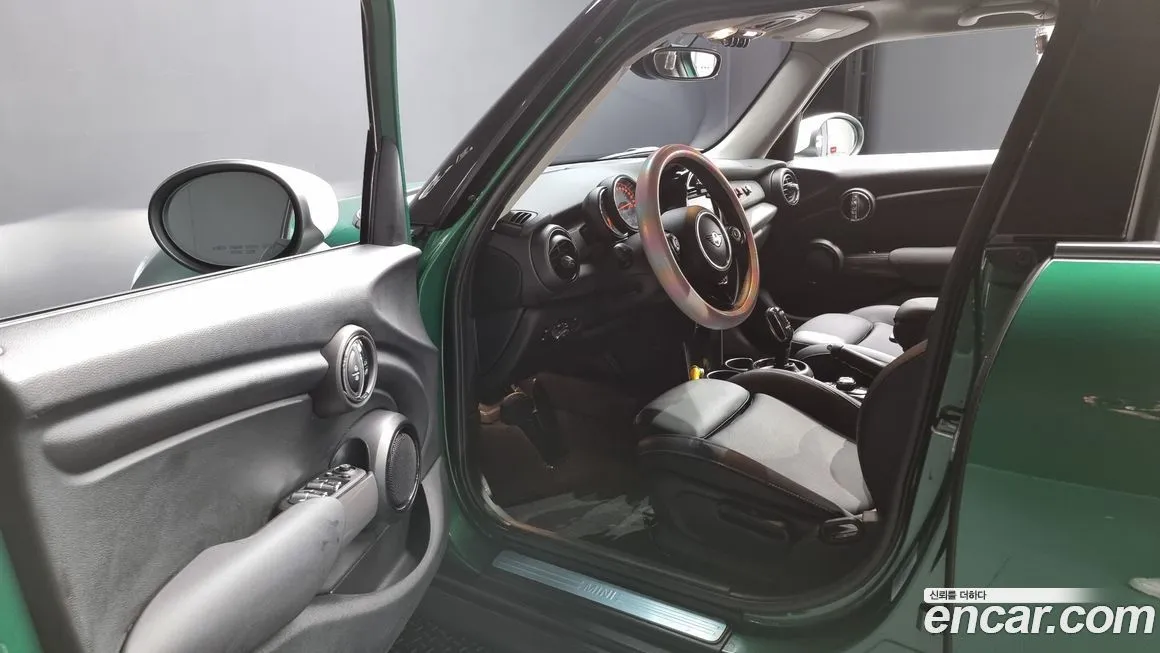 Mini Cooper 2021 из KR, фото 10