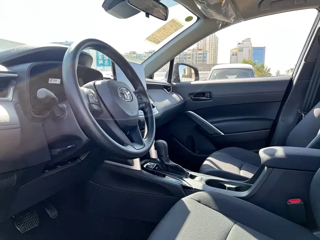 Toyota Corolla Cross 2025 из CN, фото 4