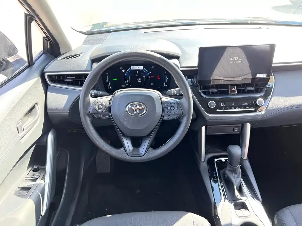 Toyota Corolla Cross 2025 из CN, фото 6