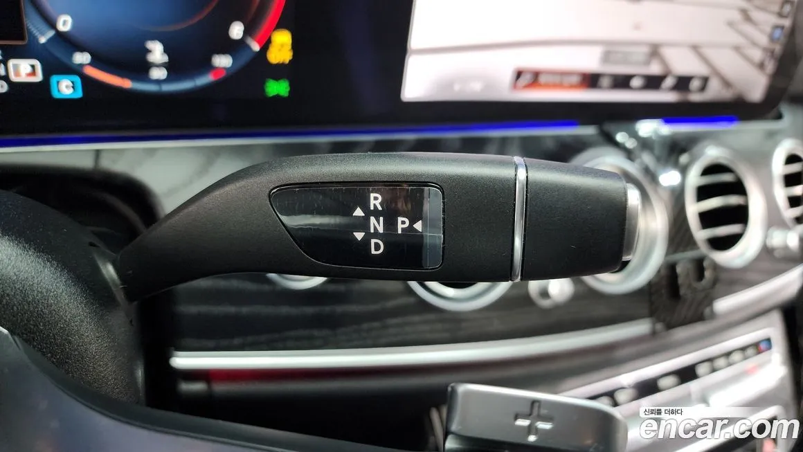 Mercedes-Benz E-Class 2021 из KR, фото 9