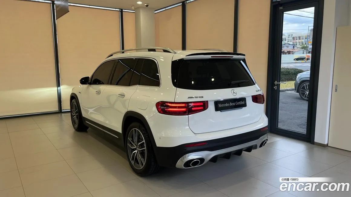 Mercedes-Benz GLB-Class — фото 2