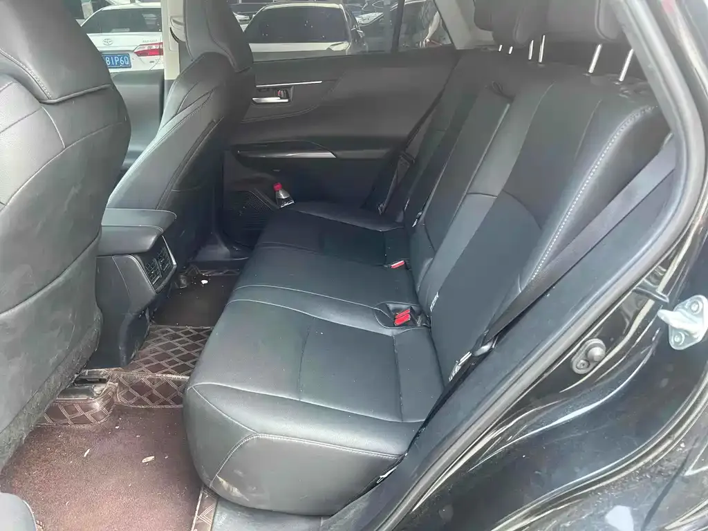 Toyota Venza 2023 из CN, фото 10